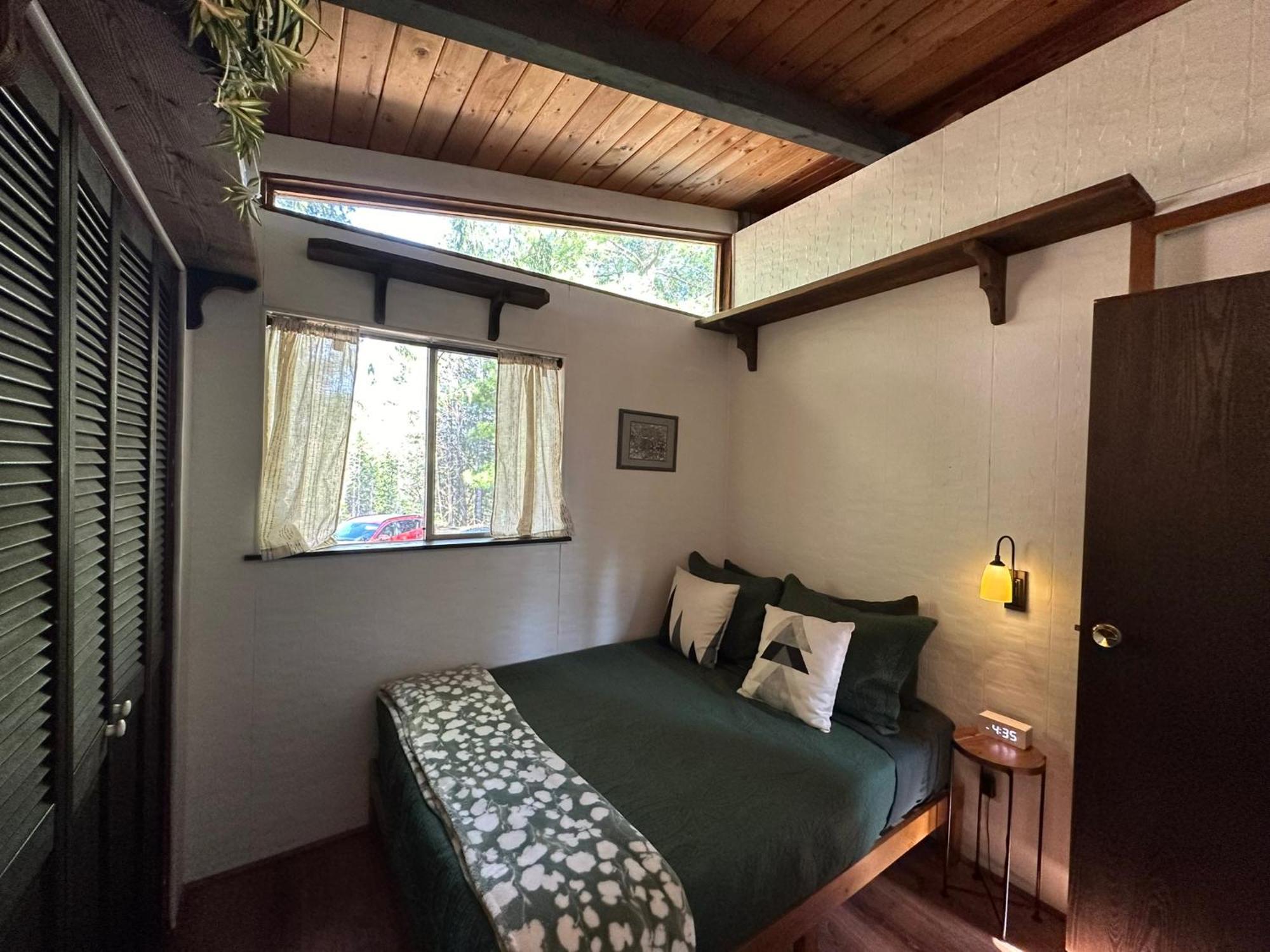 The Cabin In 팩우드 외부 사진